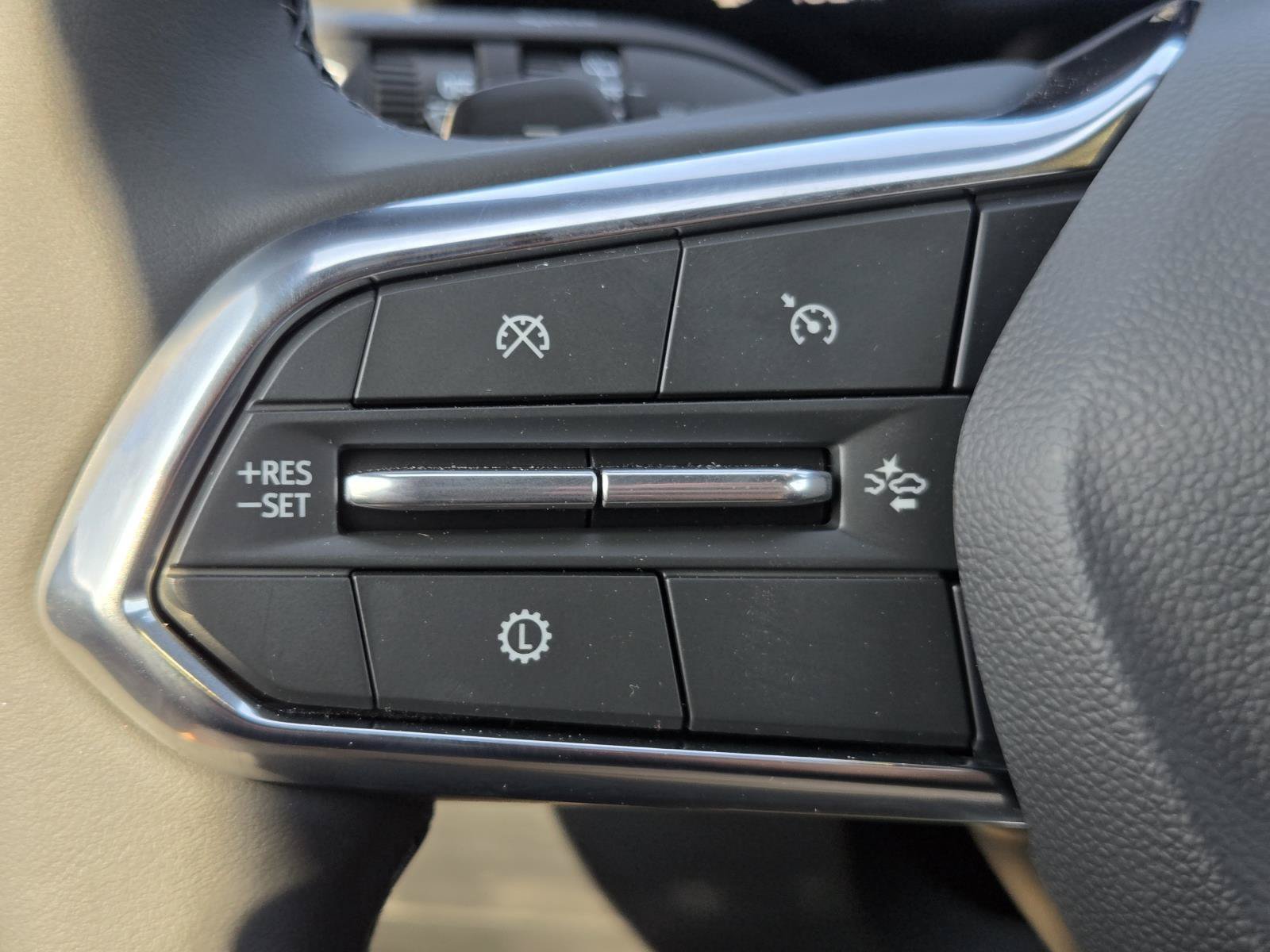 New 2026 Mosaic Black Metallic Chevrolet LT image 23