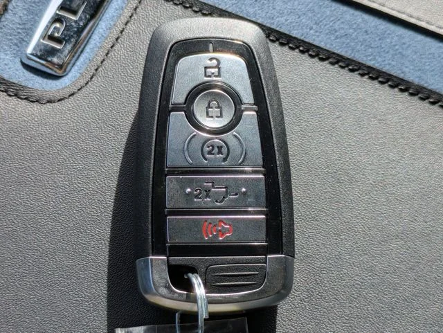 New 2026 Gray Ford Platinum image 29