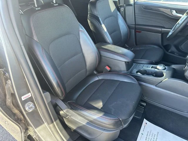 Certified Used 2025 Gray Ford ST-Line image 25