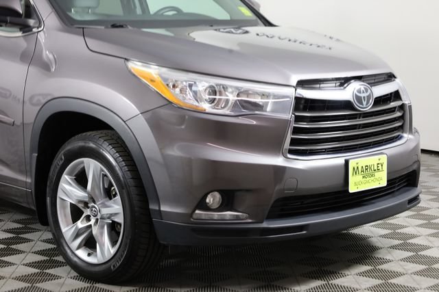 Used 2016 Gray Toyota Limited V6 image 49