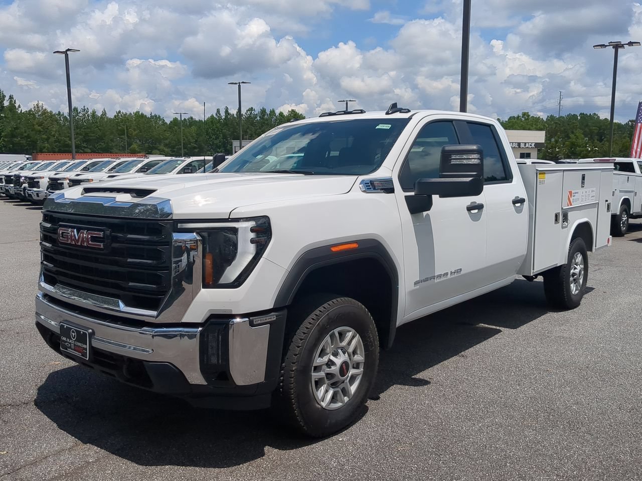 New 2026 Summit White GMC Pro image 4