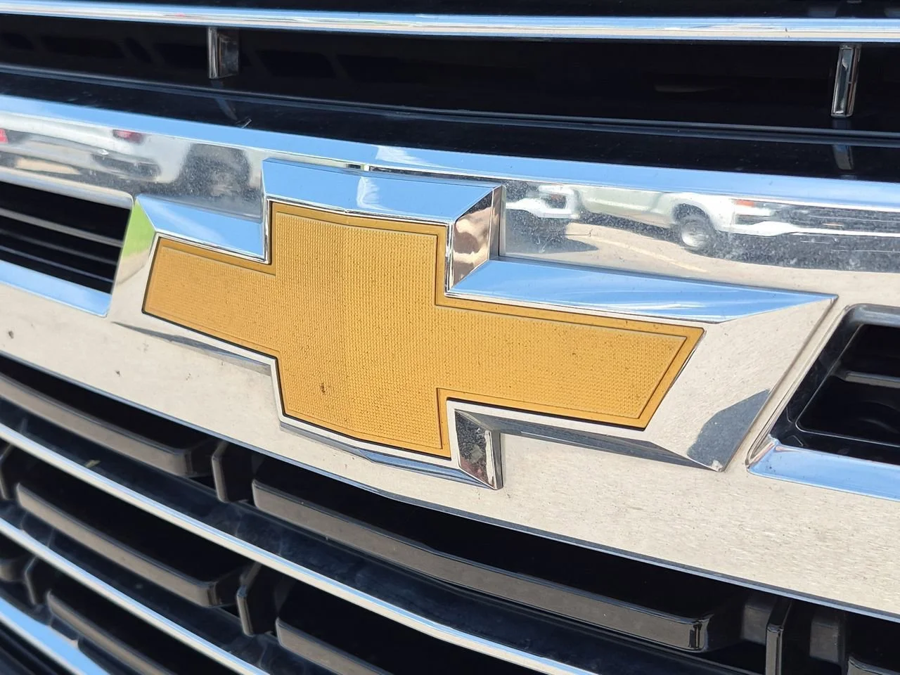 Used 2021 SHADOW GRAY METALLIC Chevrolet LT image 32
