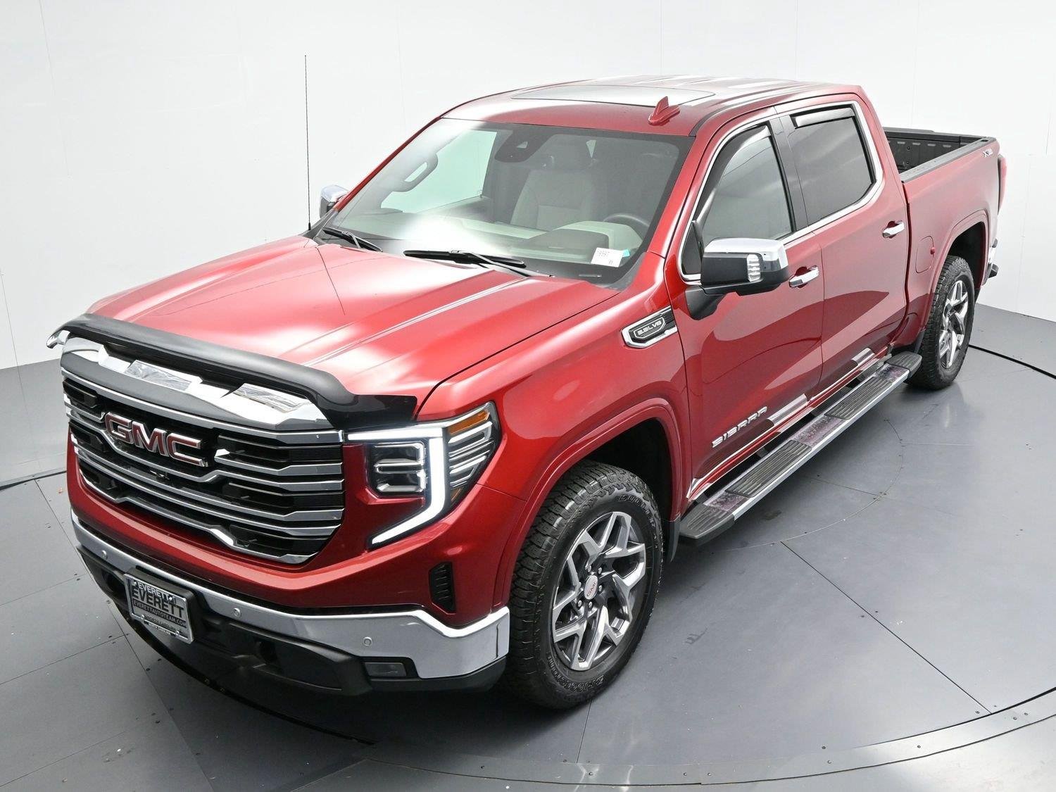 Used 2026 Volcanic Red Tintcoat GMC SLT image 37