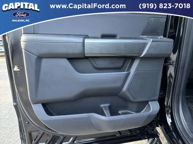 Used 2023 Black Ford XLT image 18