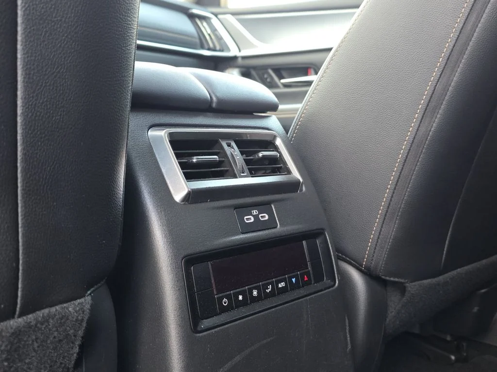 Used 2025 Silver Mazda 3.3 Turbo Preferred image 29