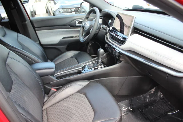 Used 2024 Red Jeep Latitude image 33