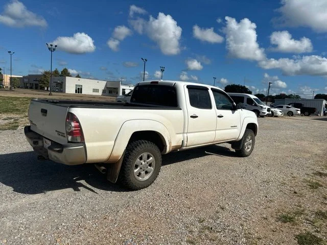 Used 2009 White Toyota PreRunner image 13