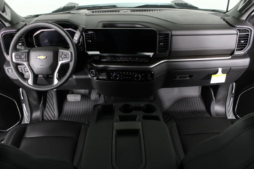 New 2026 Summit White Chevrolet LT image 27