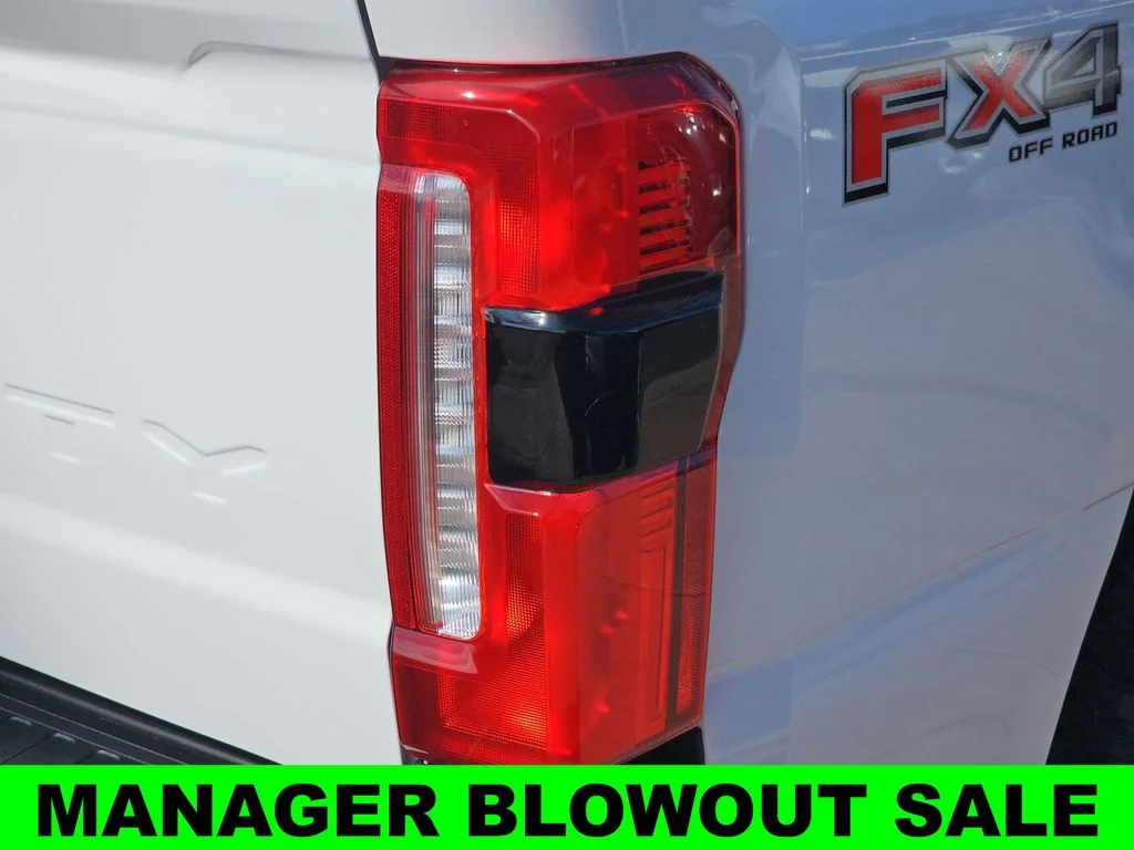 New 2026 Star White Metallic Tri-Coat Ford F-250® Platinum® image 41