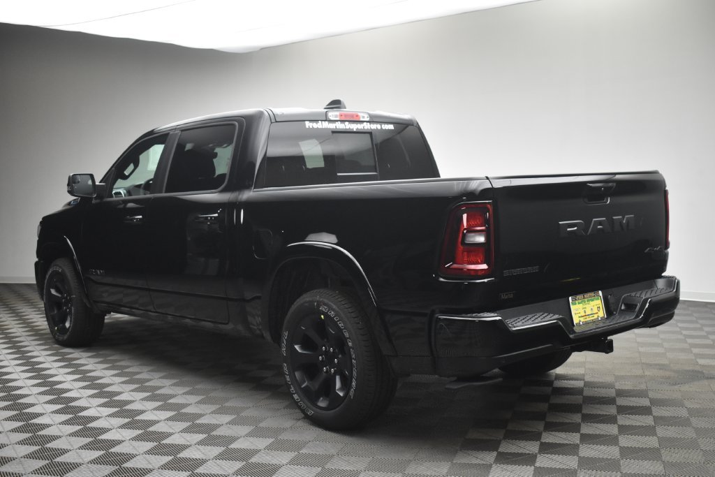 New 2027 Diamond Black Crystal Pearl-Coat Exterior Paint RAM Big Horn/Lone Star image 10