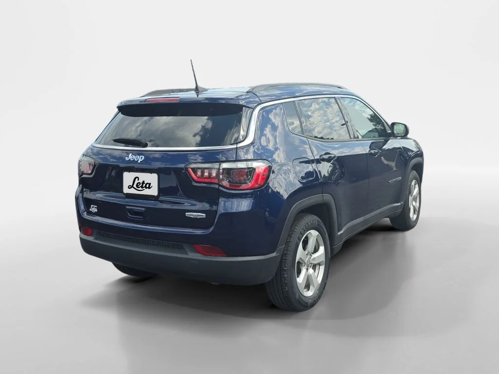 Used 2021 Jazz Blue Pearlcoat Jeep Latitude image 4