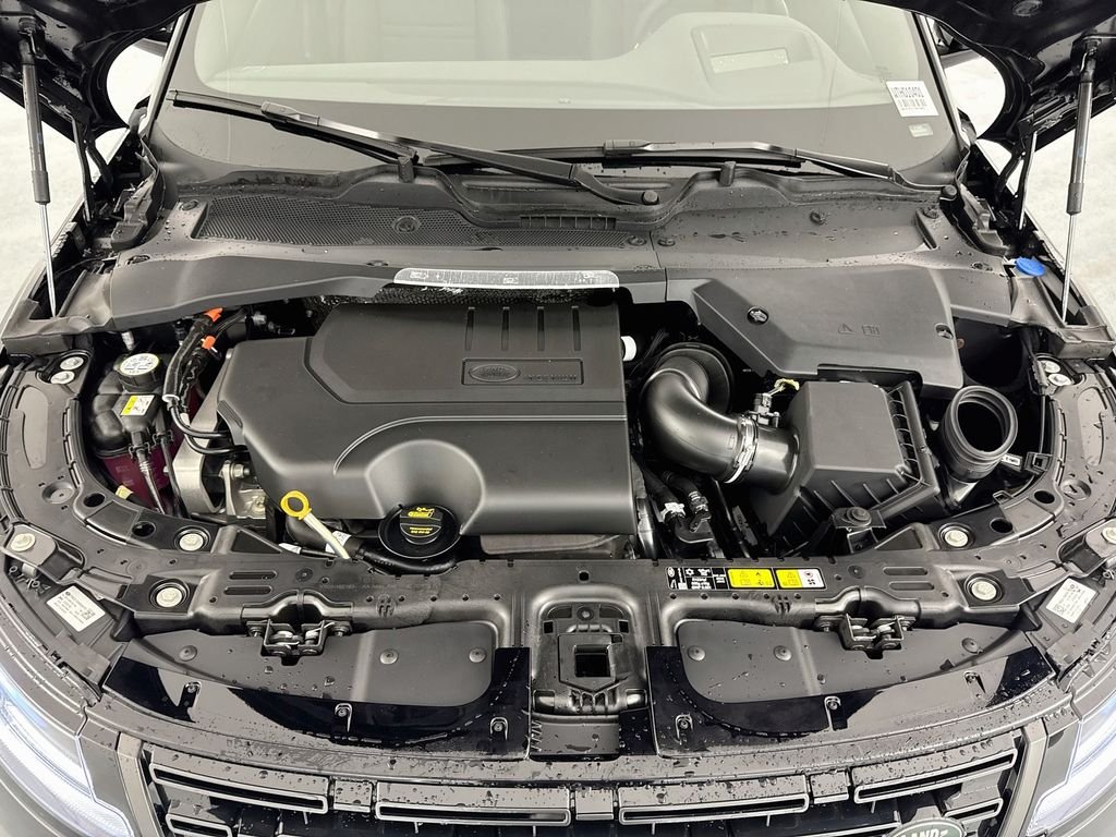 New 2026 Carpathian Grey Land Rover Hoxton Edition image 31