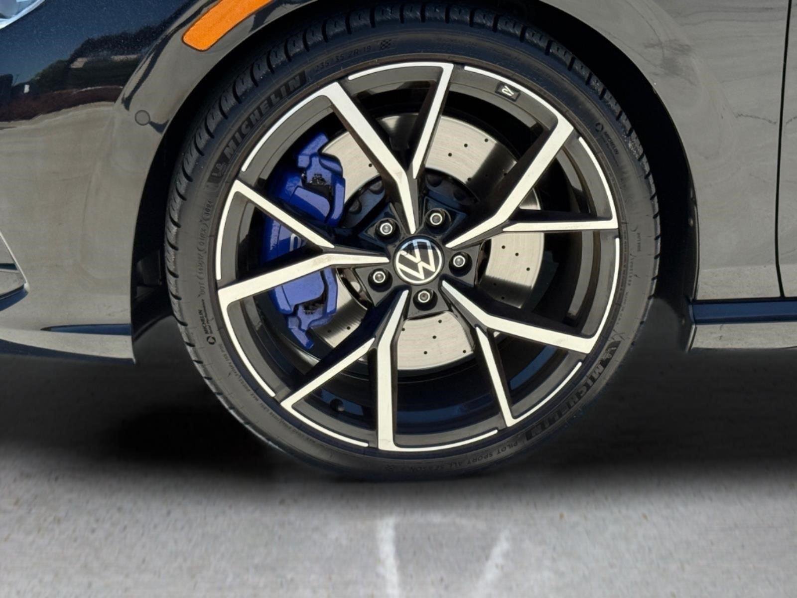Used 2024 Deep Black Pearl Volkswagen 4Motion image 13