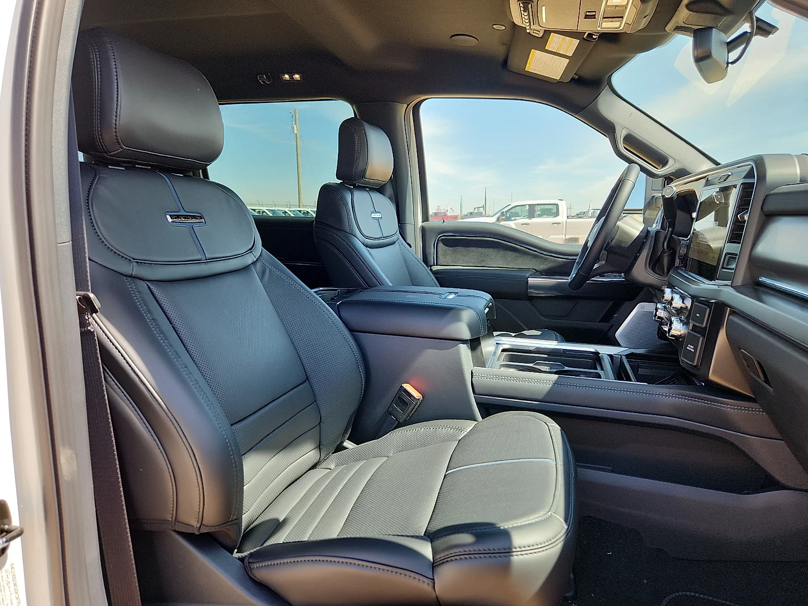 New 2026 Star White Metallic Tri-Coat Ford F-250® Platinum® image 20