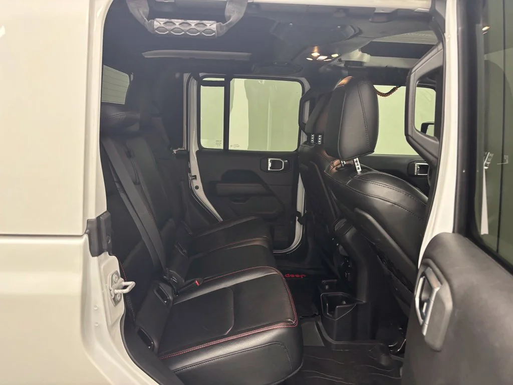 Used 2020 White Jeep Rubicon image 40