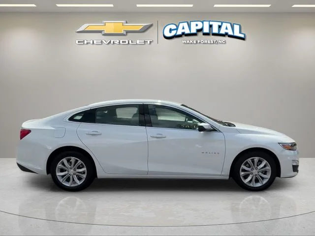 Used 2025 White Chevrolet LT image 6