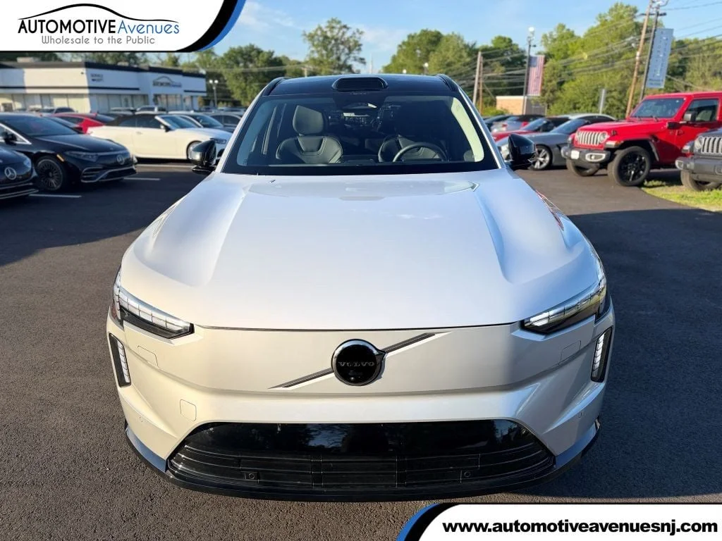 2025 Volvo EX90 Twin Motor Ultra 6-Seater's photo