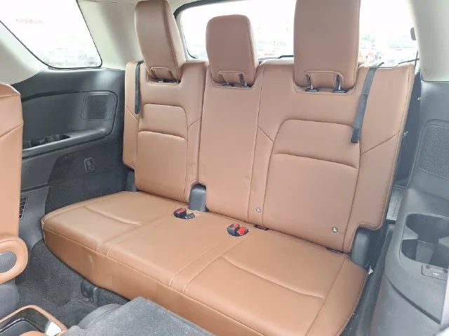 Used 2023 White Nissan Platinum image 16