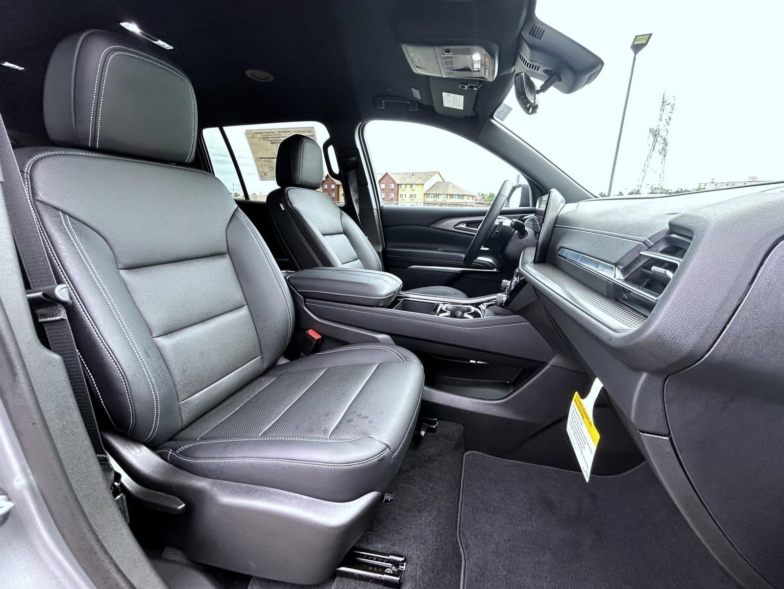 2027 Chevrolet Traverse LT - Photo 16