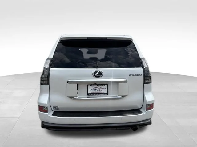 Used 2023 White Lexus 460 image 10
