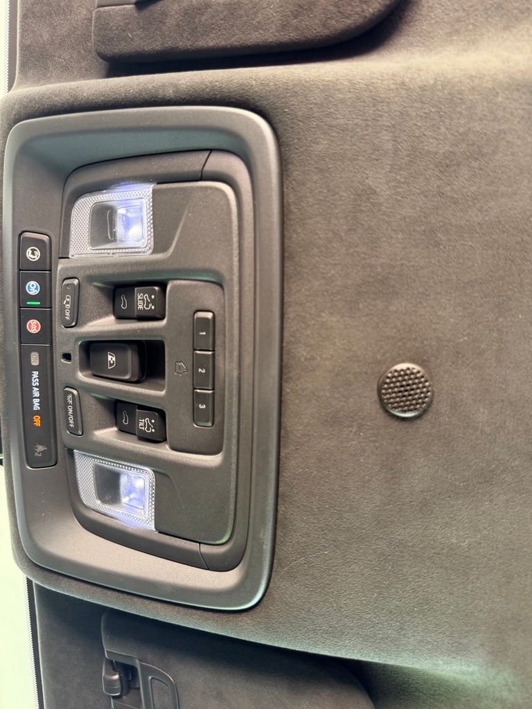 Used 2024 Black GMC Denali Ultimate image 26