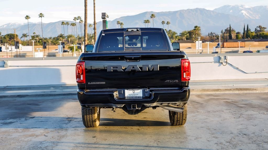 2025 RAM 3500 Laramie - Photo 8