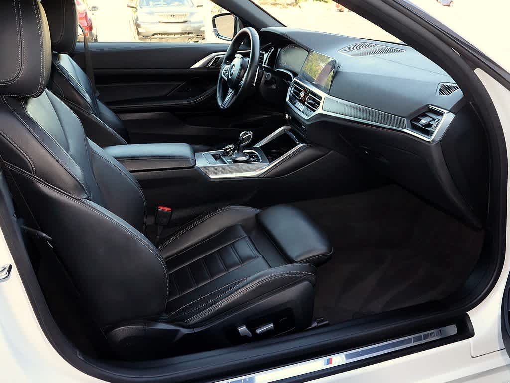 Used 2021 Alpine White BMW M440i image 30