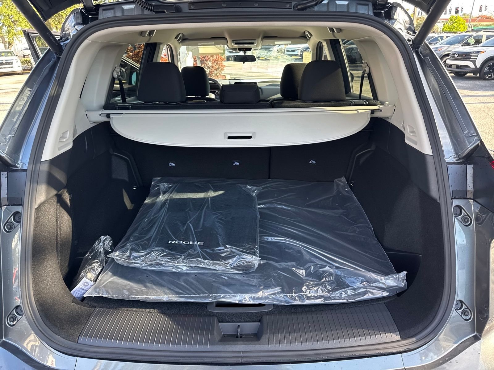 New 2026 Nissan Rogue SV 4D Sport Utility