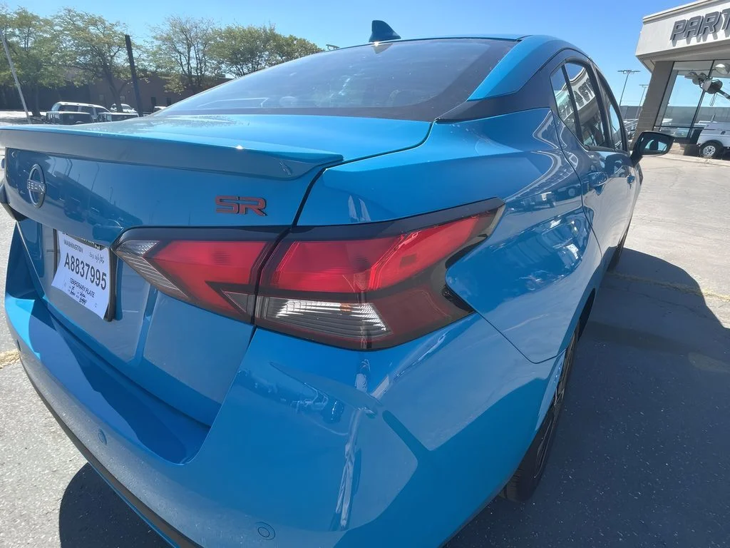 2025 Nissan Versa Sedan SR - Photo 14