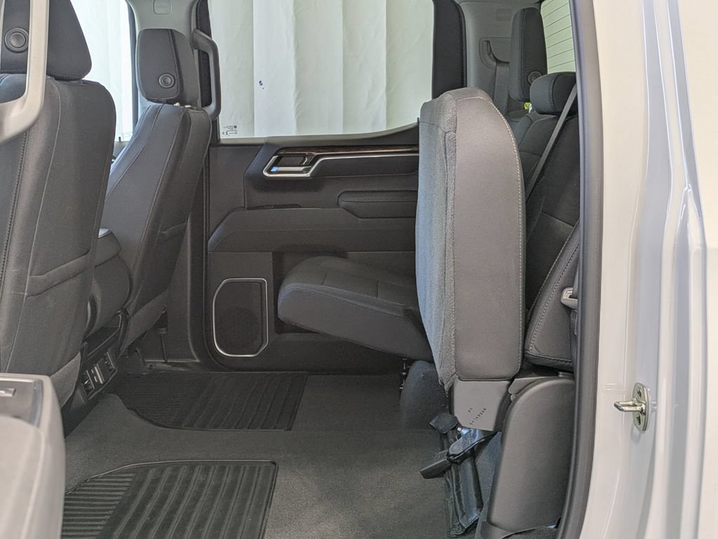 2026 GMC Sierra 1500 SLE - Photo 18