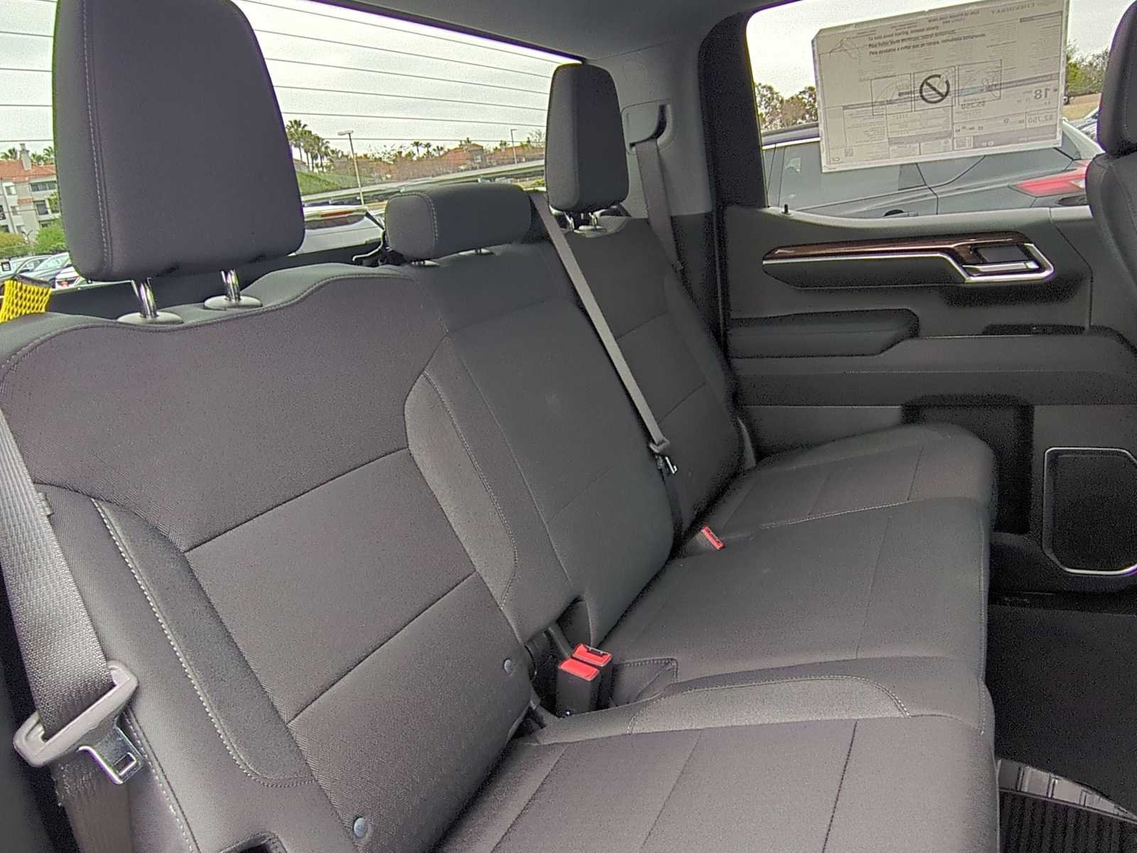 New 2026 Summit White Chevrolet LT (2FL) image 26