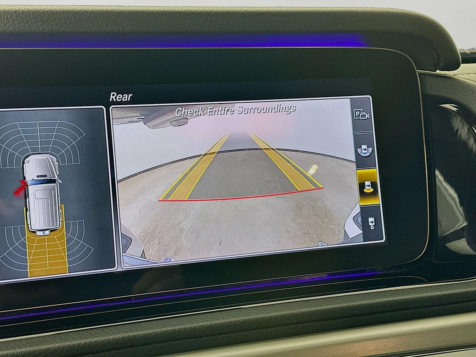 Used 2019 White Mercedes-Benz  image 24