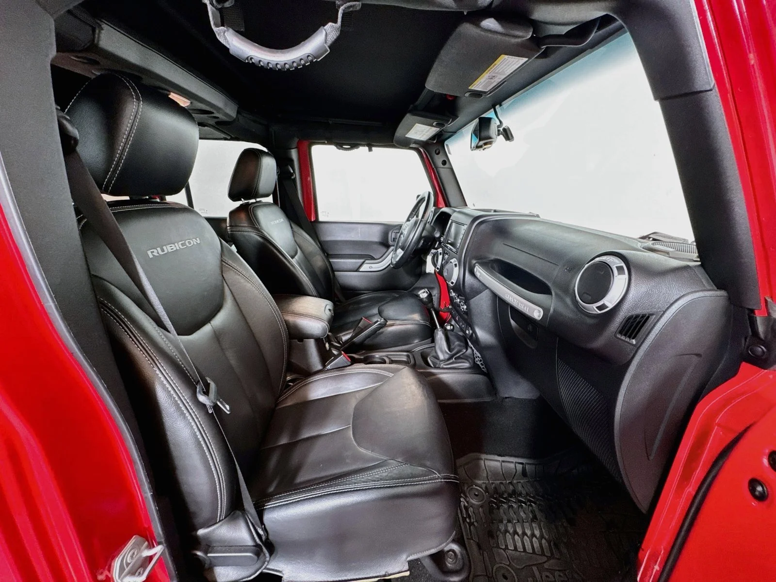 Used 2016 Firecracker Red Clearcoat Jeep Rubicon Hard Rock image 24