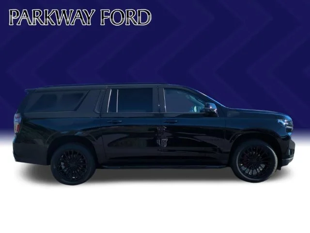 Used 2022 Black Chevrolet RST image 6