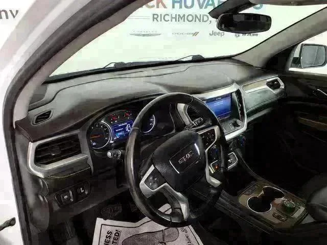 Used 2020 White GMC SLE image 13