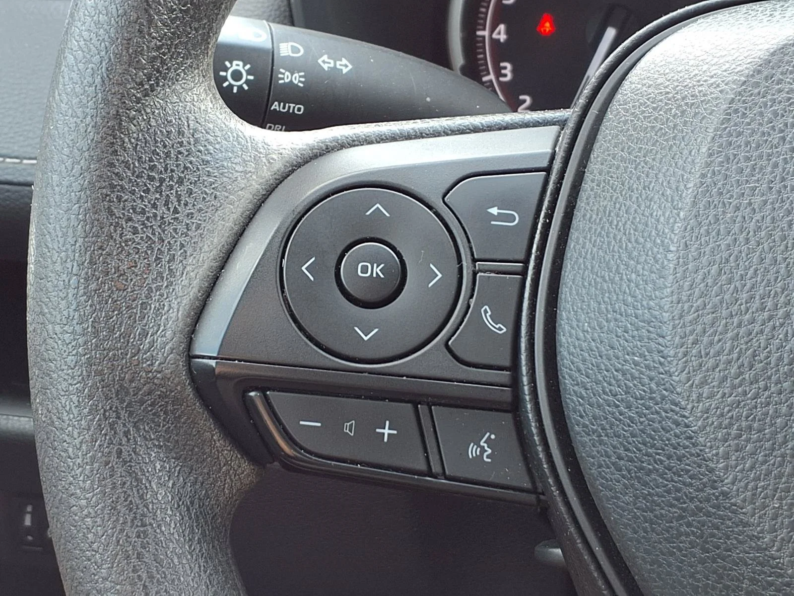 Used 2024 Silver Sky Metallic Toyota XLE image 15