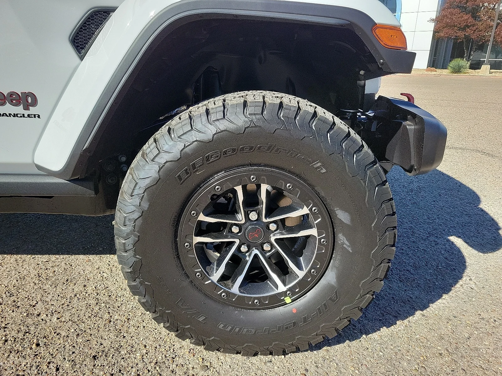 New 2026 PW7 Bright Whit Jeep 4-DOOR RUBICON image 7