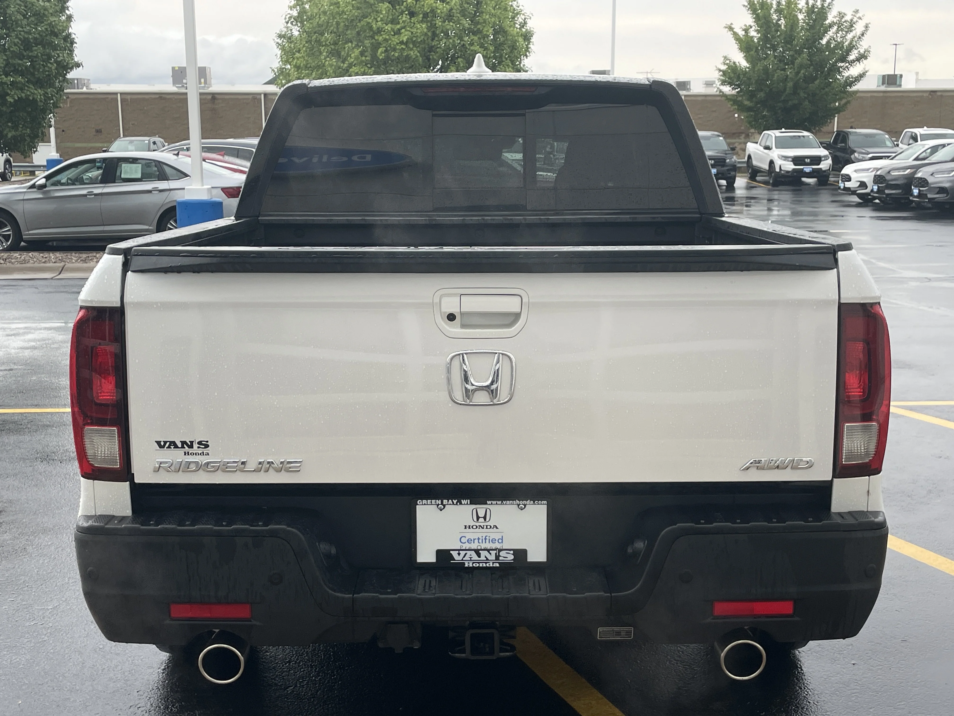 Certified Used 2023 Platinum White Pearl Honda AWD BLACK EDITION image 7