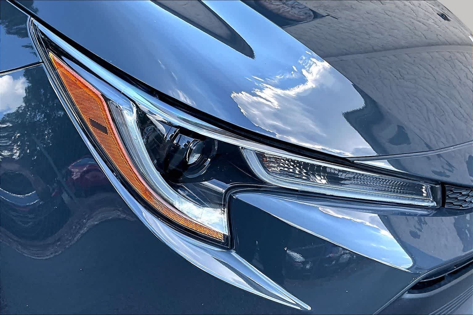Used 2023 Underground Toyota LE image 28