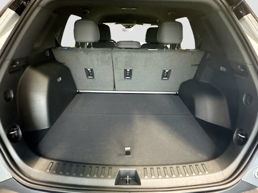 2027 Chevrolet Equinox LT - Photo 28