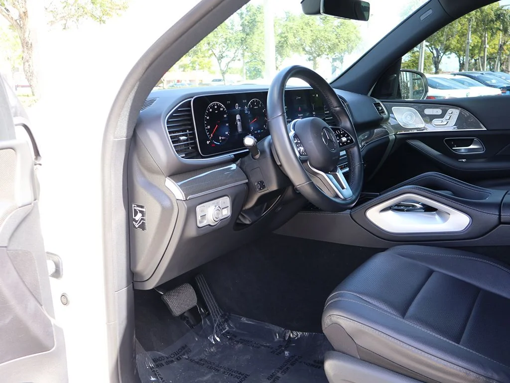 Used 2023 White Mercedes-Benz GLE 450 image 30