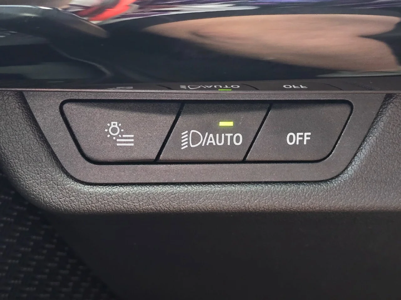 Used 2024 Jet Black BMW xDrive28i image 18