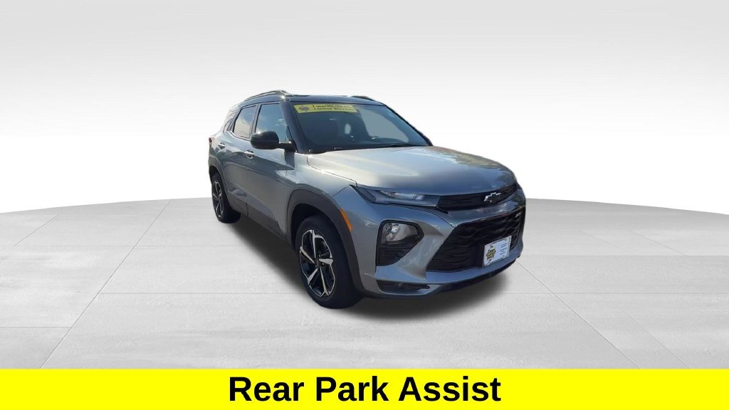 Used 2023 Gray Chevrolet RS image 9