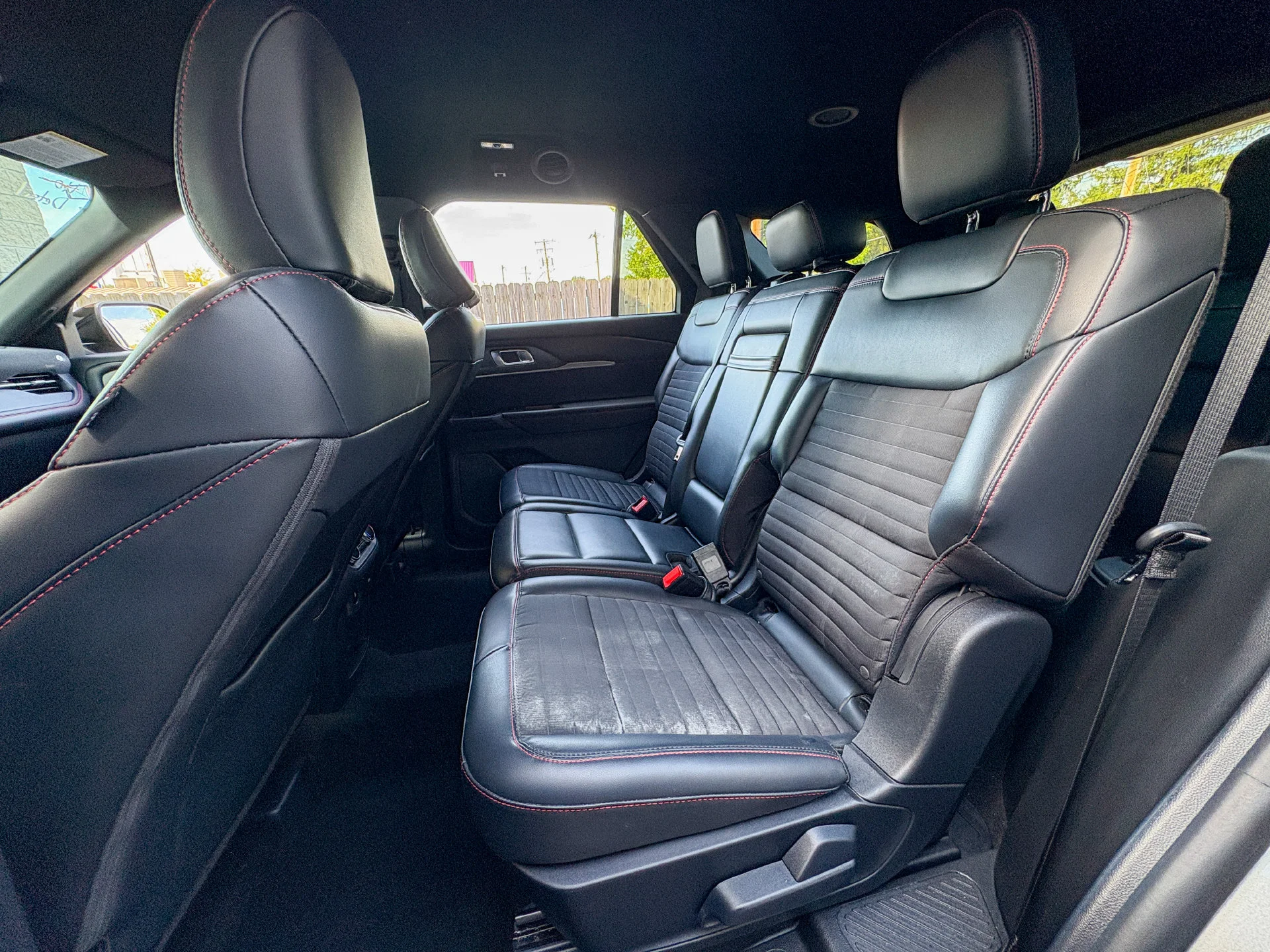 Used 2025 Gray Ford ST-Line image 21