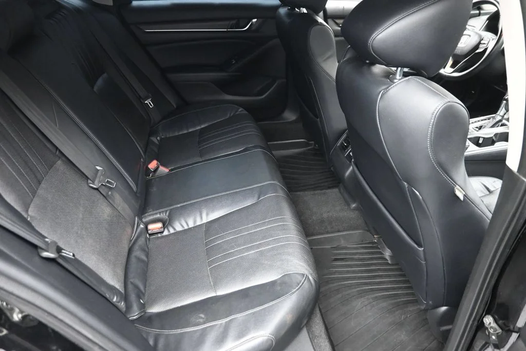 Used 2018 Black Honda EX-L image 10
