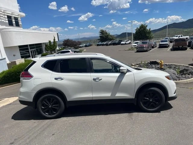Used 2016 Pearl White Nissan SV image 6