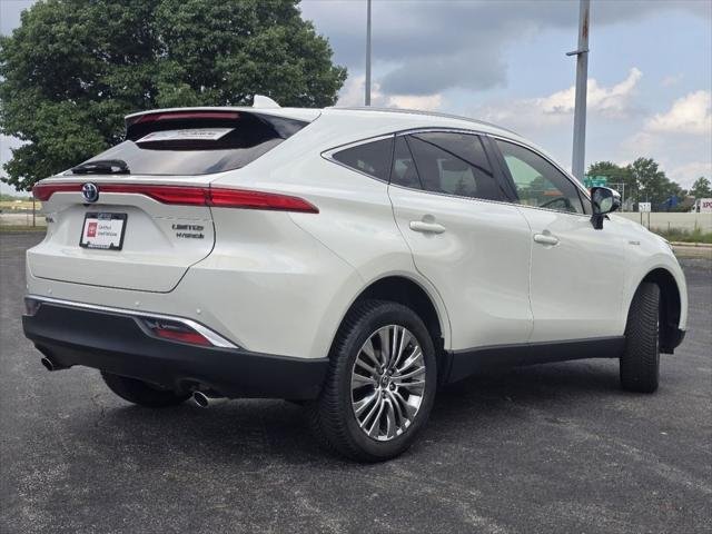 Certified Used 2021 BLIZZARD PEARL Toyota  image 18