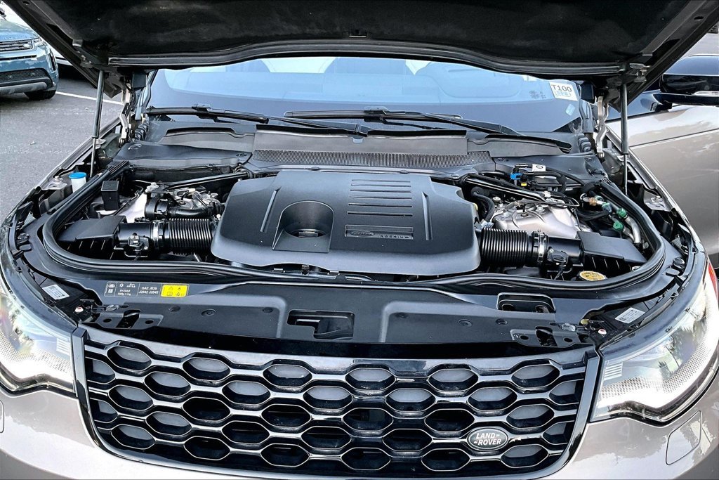 Used 2021 Brown Land Rover HSE R-Dynamic image 9