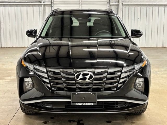 Used 2023 Black Hyundai SEL image 2
