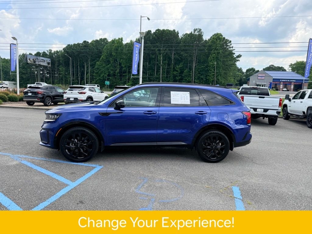 Used 2023 Blue Kia SX image 3
